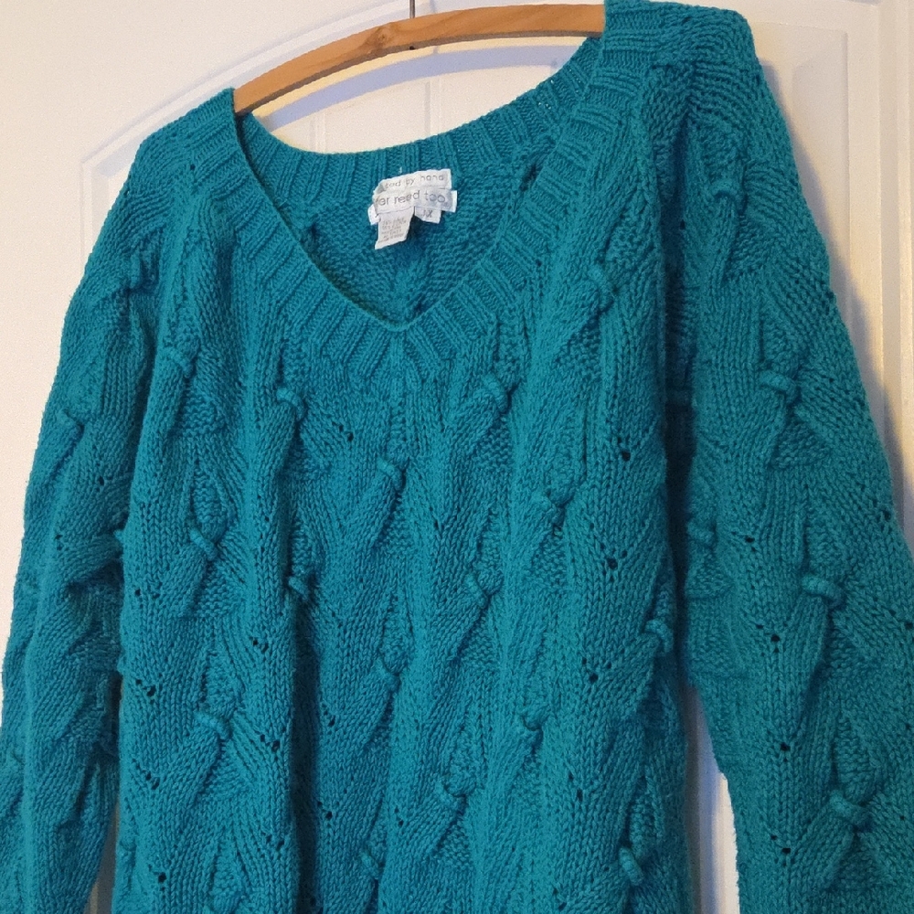 90's Retro Handknit Beautiful Seablue Sweater